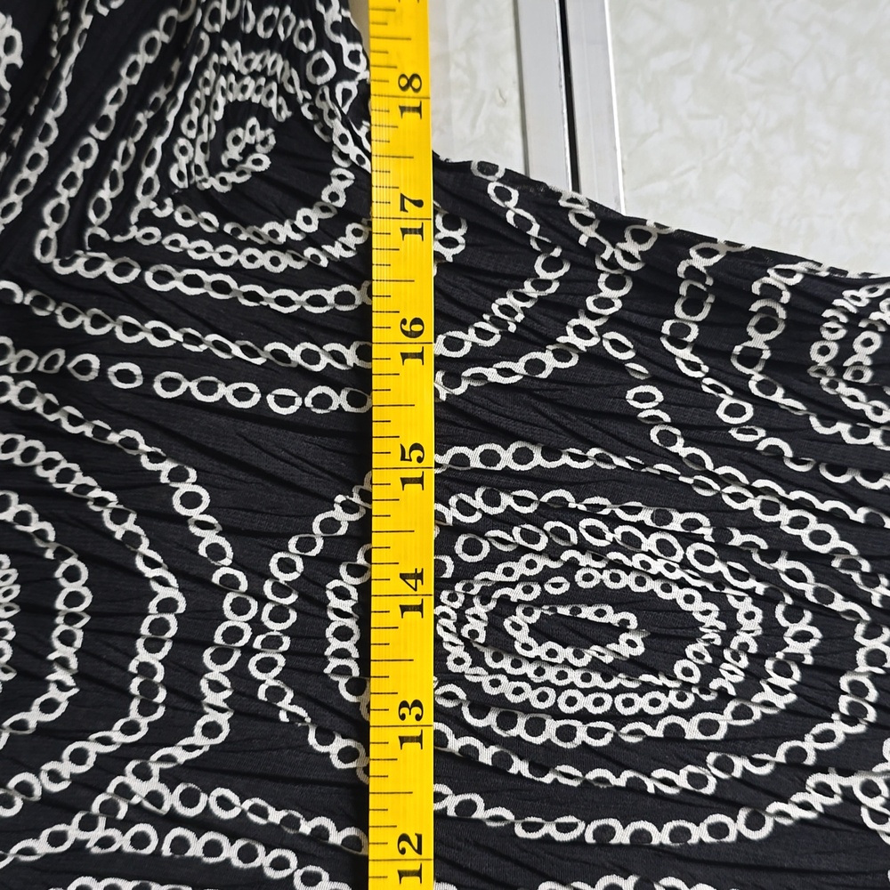 Nicola Button-Down Blouse Size Medium - image 8